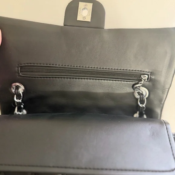 Chic Black Quilted Shoulder Bag with Silver Chain NWOT - Picture 8 of 11